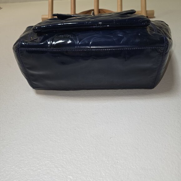 Coach Leah Embossed Patent Leather Tote Bag Navy Blue Tan Trim Turnlock Shoulder - Picture 9 of 16
